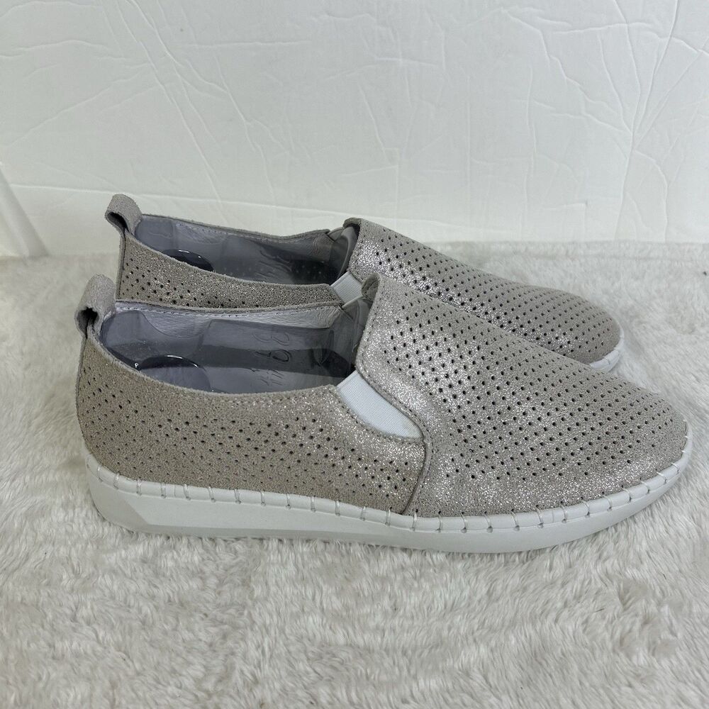 Bernie Mev TW98 Nude Shimmer Perforated Memory Foam Slip On Shoes Size 39/8